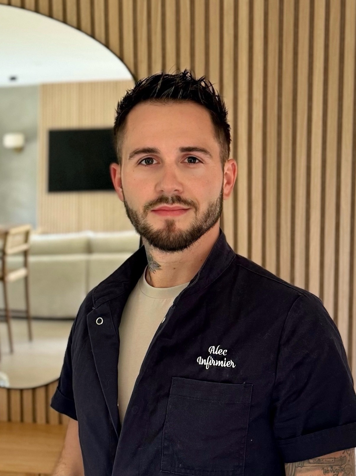 Portrait professionnel d'Alexis GAPA, infirmier libéral à domicile